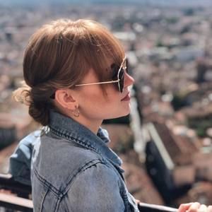 Meet your Posher, Abby